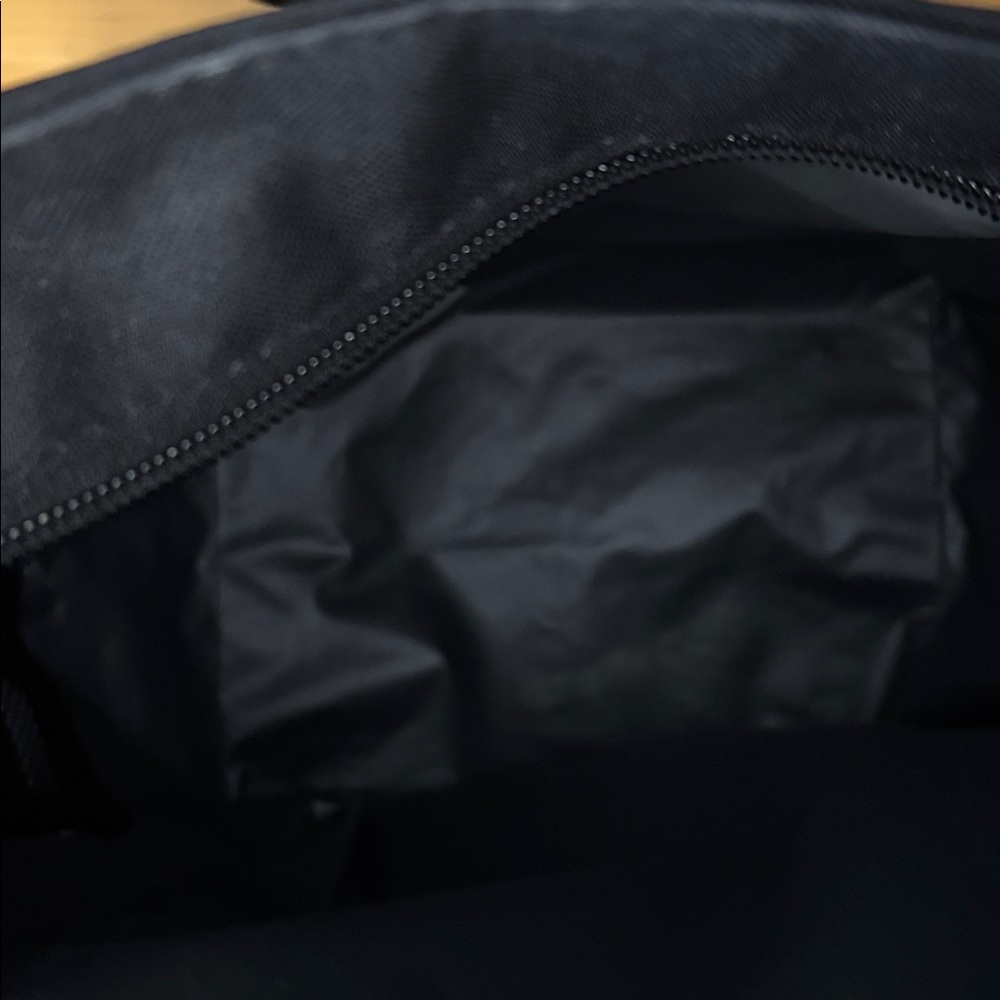 Cannibal Corpse x Carhartt Tote/Cooler Bag. 2 Compartments. Insulated. - Picture 7 of 10
